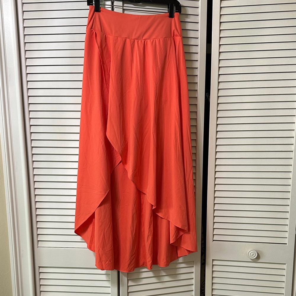 HALARA Vibrant Coral Maxi 2 in 1 ruffle flowy skirt with built-in shorts